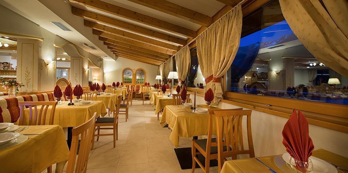 Hotel Cristallo Пейо Экстерьер фото